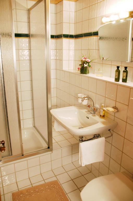 Ahnenhoefl Partenen Phòng bức ảnh